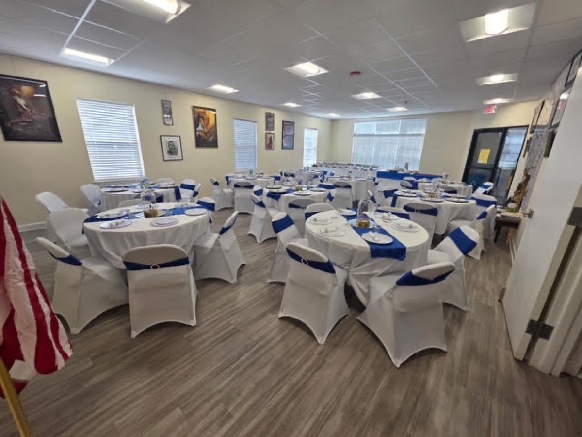 Formal banquet setup in Meeting Room A